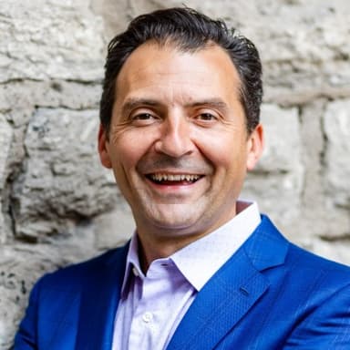 Alex English HomeSmart